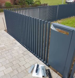minimalistischer Zaun