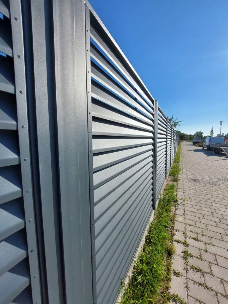 Moderne Zaunlösung aus Stahl ale Jalousiezaun