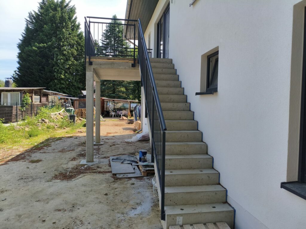 Metallgeländer für Treppe und Balkon